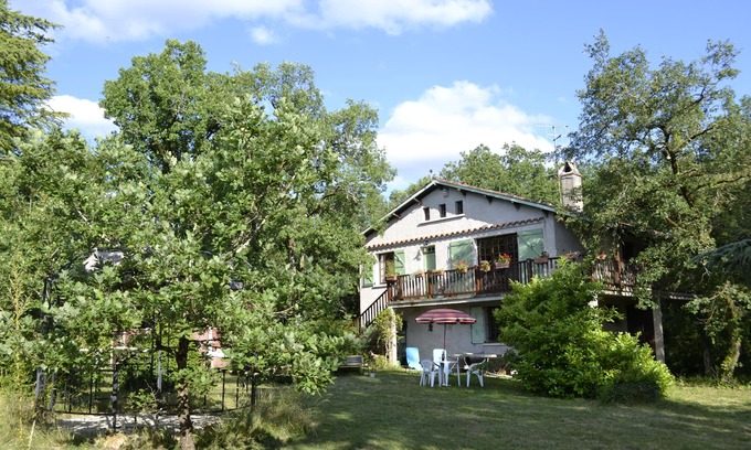 Ambeyrac House | Detached villa on a viewpoint. Pets welcome