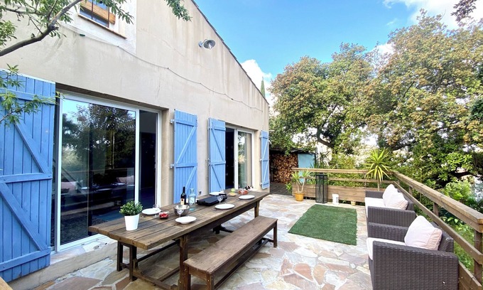 Pignan House | Detached villa with garden terraces jacuzzi 15' Montpellier and beaches