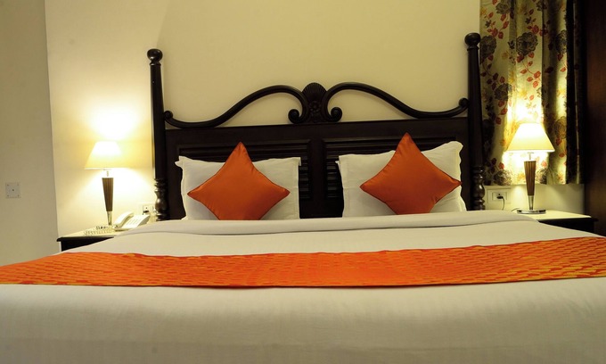 Shavri Colony Hotel | Dev Villa