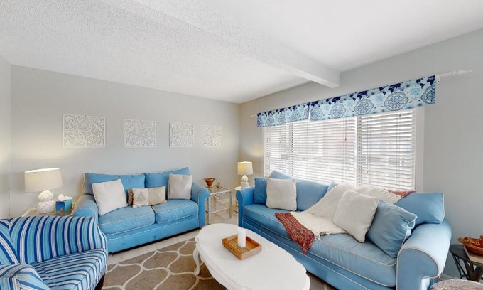 Dewey Beach Apartment | Dewey Villas - 24 Dickinson Ave, Unit #8B