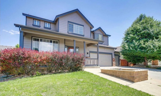 Commerce City House | DIA/Airport retreat I 20 mins to Downtown Denver