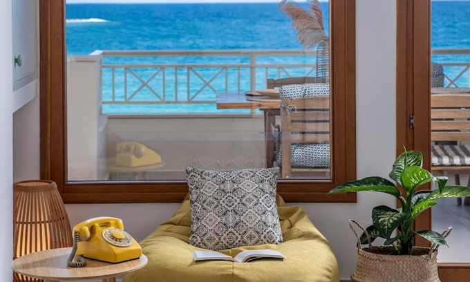 Lygaria House | Diamanti Residence Beachfront Yellow apt-Ligaria