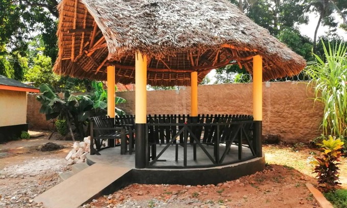 Ukunda House | Diani Travelers Guest House