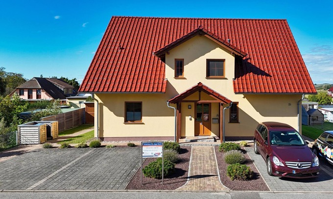 Thiessow Apartment | Die Ferienwohnung 03 im Ferienhaus De Niege Wech