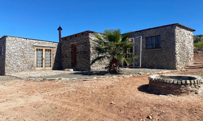 Oudtshoorn Apartment | Die Kliphuisies 2