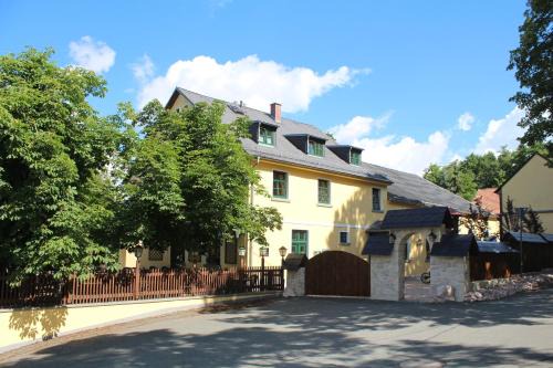 Thiergarten Hotel | digitales Event & Hochzeitshotel Zum grünen Baum