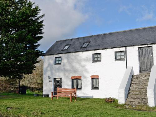 Carew Newton House | Dilys - 19076
