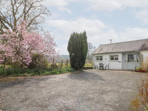 Pentrefelin House | Dinefwr Cottage