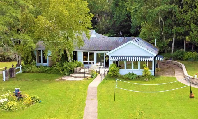 South Bruce Peninsula House | Direct beach access cottage - 4 br
