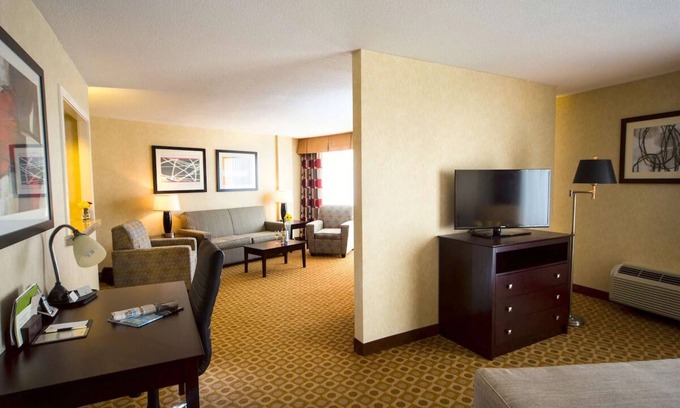 South Portland Hotel | Discover Downtown Portland - Stay in Comfort w/Indoor Pool | Pets are Allowed