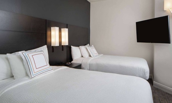 Arts/Warehouse District Resort | Discover the Heart of New Orleans! Outdoor Pool, Free Breakfast, Pets Allowed!