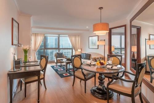 Ortigas Center Apartment | Discovery Suites Manila, Philippines