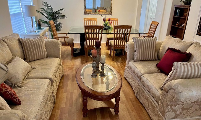 Four Corners House | Disney Universal SeaWorld within Minutes in safe Gated Community! No Pet Fee!