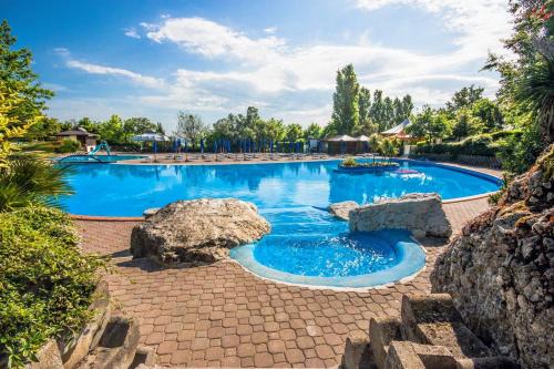 Borgo Maggiore Other | Divacamp San Marino