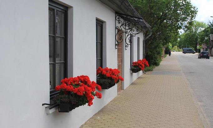 Saldus House | Divas Istabas