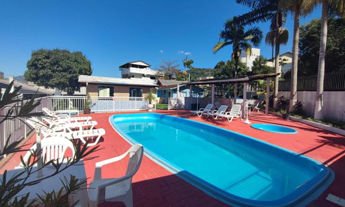 Morretes House | DK3 - CaSA COM 3 SUITES COM PISCINA BRUNO KLEMTZ