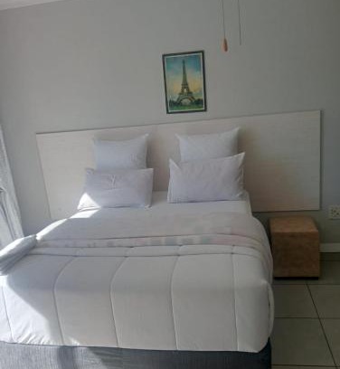 Mahikeng Apartment | Dne Blue Star