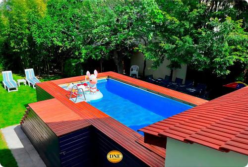 Gournay-sur-Marne Villa | DnE VILLA- DISNEY-PARIS - HOLIDAYS HOUSE - MAISON DE VACANCES - PISCINE - POOL- 6 CHAMBRES- 6 SDB - 6 BEDROOMS - 6 BATHROOMS
