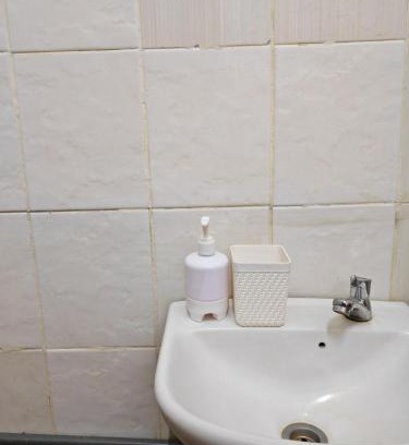 Gua House | DnRoses Inn