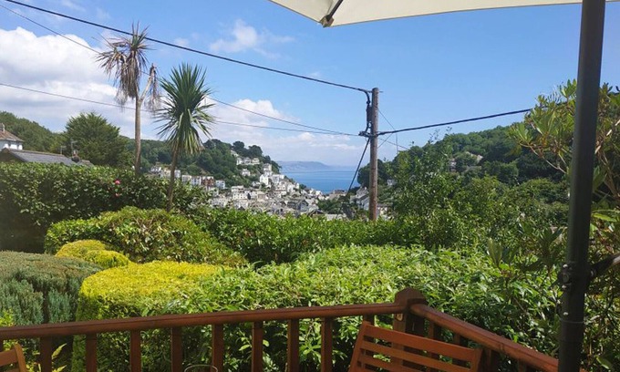 West Looe House | Dog friendly detached Nancecliff Cottage-enclosed garden & ocean view-Cornwall