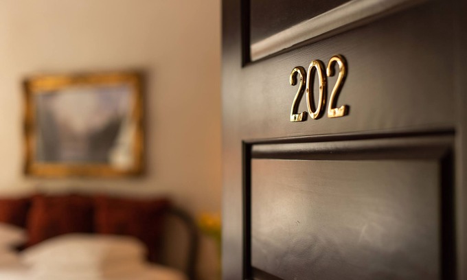 Salida Condo | Dog Friendly- Historic Palace Hotel Condos- Suite 202