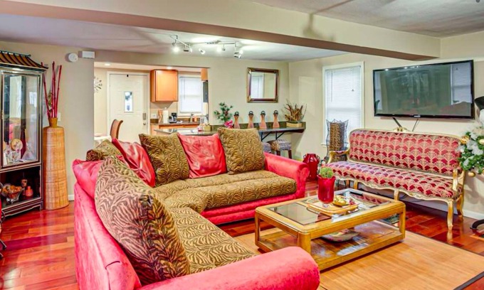 Golden Valley House | Dog-friendly home with unique decor, meditation room, firepit, patio & fireplace
