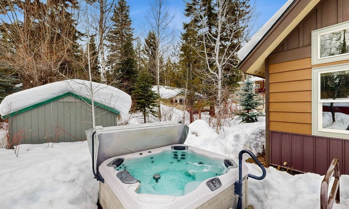 McCall Cabin | Dog-friendly lake-view home with great outdoor space & private hot tub