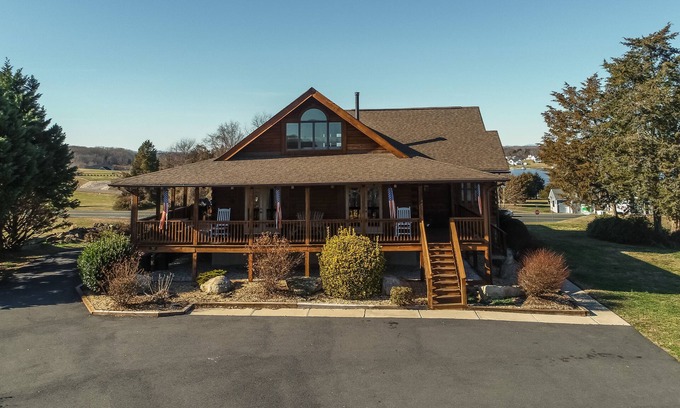 Livingston House | Dog-friendly, lake view cabin w/furnished decks, Ping-Pong & darts