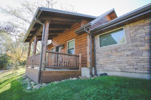 Millersburg House | Dogwood Cabin by Amish Country Lodging