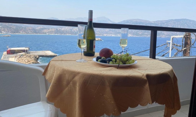 Karpathos Apartment | Dolphin Hotel Apartments
