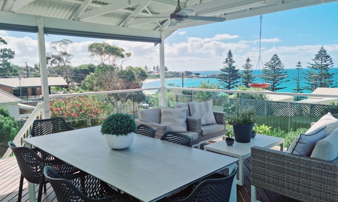 Penneshaw House | Dolphin Lookout - Kangaroo Island