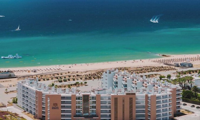 Cavacos Hotel | Dom Pedro Residences
