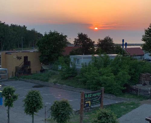 Mrzezyno House | Dom Wczasowy PORTOWA PRZYSTAŃ 150m od plaży