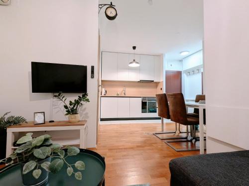 Novi Zagreb Apartment | DoMa-Lu apartment-near airport and highway- free parking