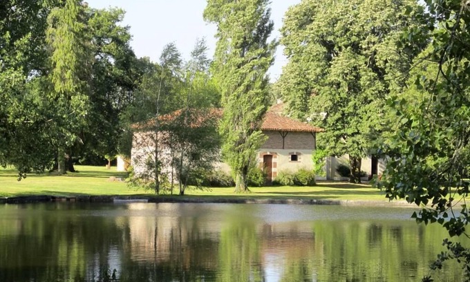 Uchacq House | Domaine Boua de bas 2 ha fenced in exclusive use, outbuildings, swimming pool
