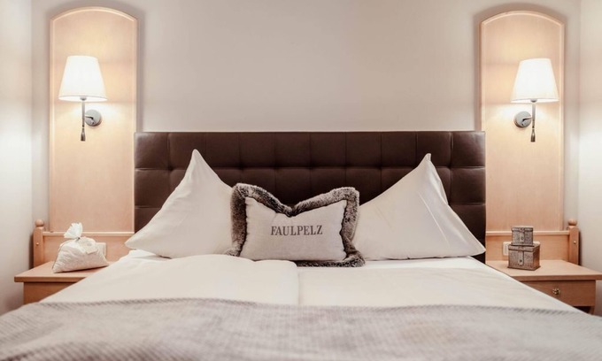 Maurach House | Doppelzimmer Bergblick bis 2 Nächte Inkl. HP - Hotel St. Georg zum See