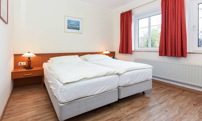 Esens House | Doppelzimmer im Obergeschoss Kategorie I - Doppelzimmer im Obergeschoss im Hotel Benser Watt