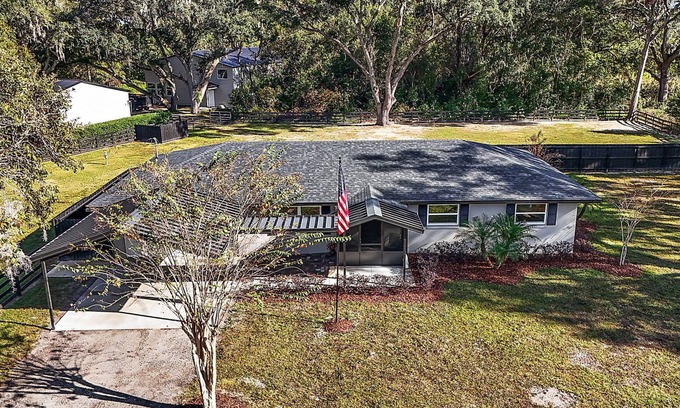 Mount Dora House | Dora Ridge Ranch