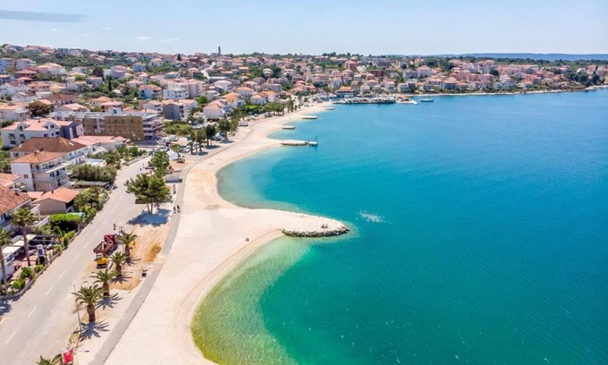 Okrug Gornji Apartment | Doria - 20m From Beach - A3 Doric