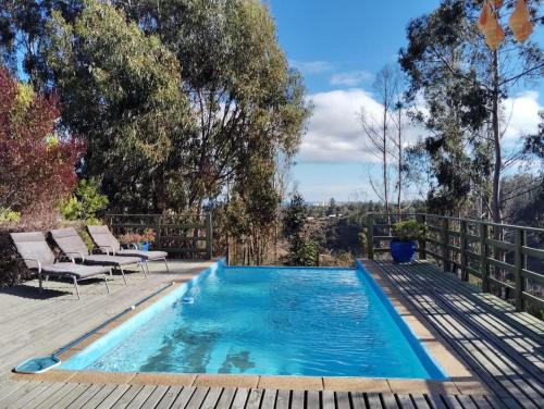 Algarrobo House | Dormitorio con baño privado en parcela con piscina