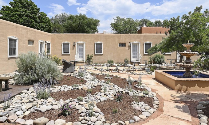 Downtown Santa Fe Apartment | Dos Hermanas Compound 7 Casitas Sleeps 22