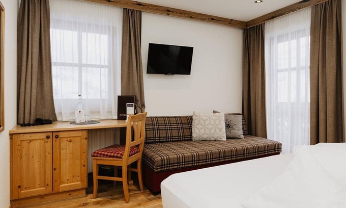 Grossarl House | Double room L short - Hotel Dorfer