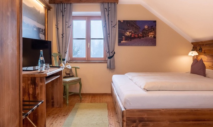 St. Gilgen House | Double room - Landgasthof Batzenhäusl