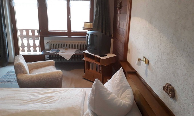 Schoppernau Bed & Breakfast | Double room max. 2P - Greber Christine - Frühstückspension Fernblick