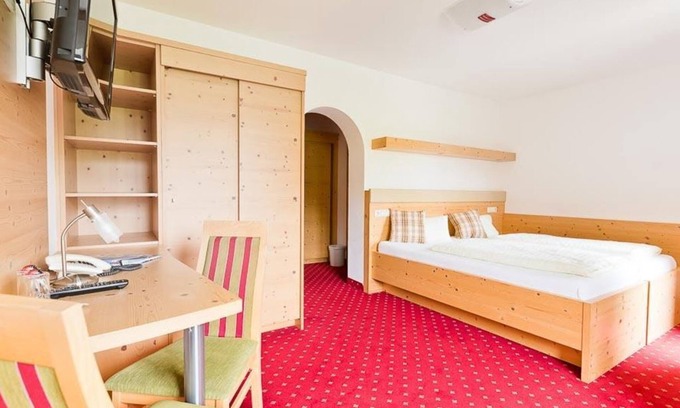 Maria Alm am Steinernen Meer House | Double room, shower, WC, mountain side - Hotel Sportalm Hintermoos