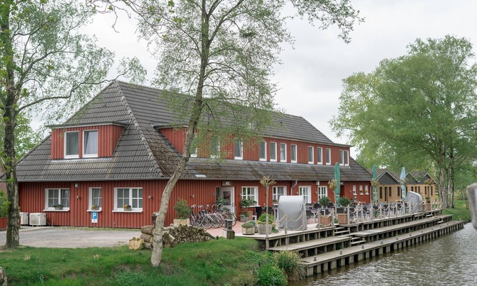 Bedekaspeler Marsch House | Double room, water side - Hotel-Restaurant Bootshaus