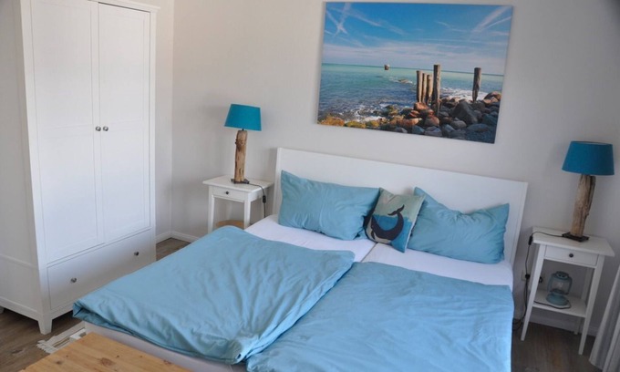 Puttgarden Apartment | Double room with balcony - Room 1 - Hus lake view