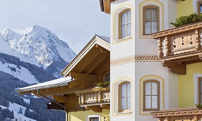 Dorfgastein House | Double room with shower, WC "Bernkogelblick" - Untermüllnergut, country hotel