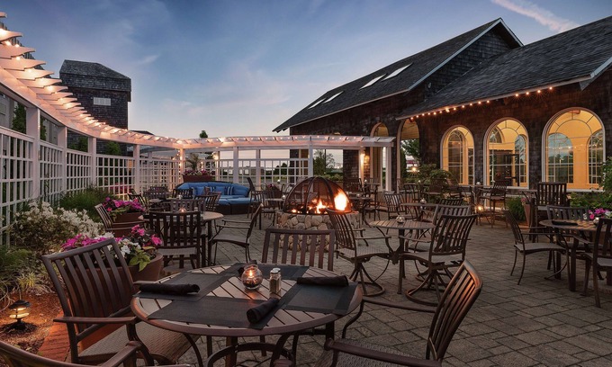 Hyannis Hotel | Doubletree by Hilton Cape Cod - Hyannis