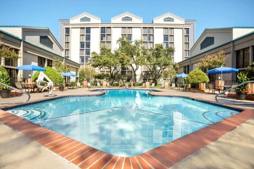 Las Colinas Hotel | DoubleTree by Hilton DFW Airport North
